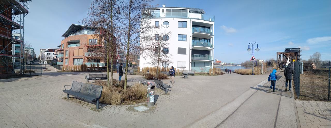 Aaron - Privatunterkunft Magdeburg Exterior foto